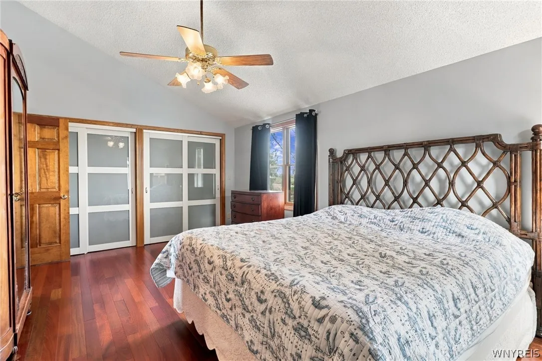 3701 East River Road, Grand Island, New York 14072, Grand Island, New York 14072, 3 Bedroom Bedrooms, 7 Room Rooms,3 BathroomBathrooms,Residential,For Sale,3701 East River Road, Grand Island, New York 14072,0,B1717667