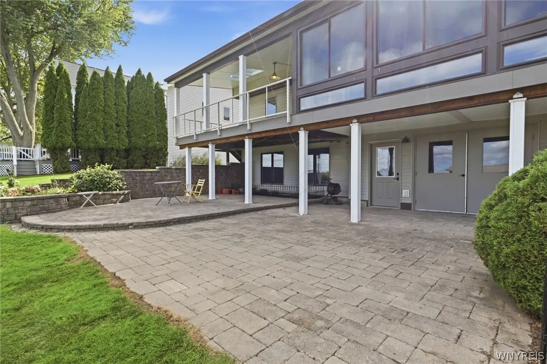 3701 East River Road, Grand Island, New York 14072, Grand Island, New York 14072, 3 Bedroom Bedrooms, 7 Room Rooms,3 BathroomBathrooms,Residential,For Sale,3701 East River Road, Grand Island, New York 14072,0,B1717667