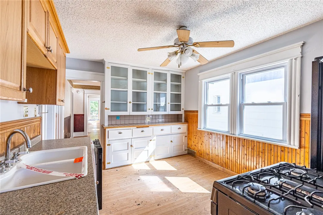 134 Richmond Avenue, Buffalo, New York 14222, Buffalo, New York 14222, 4 Bedroom Bedrooms, ,2 BathroomBathrooms,Residential,For Sale,134 Richmond Avenue, Buffalo, New York 14222,0,R1717696