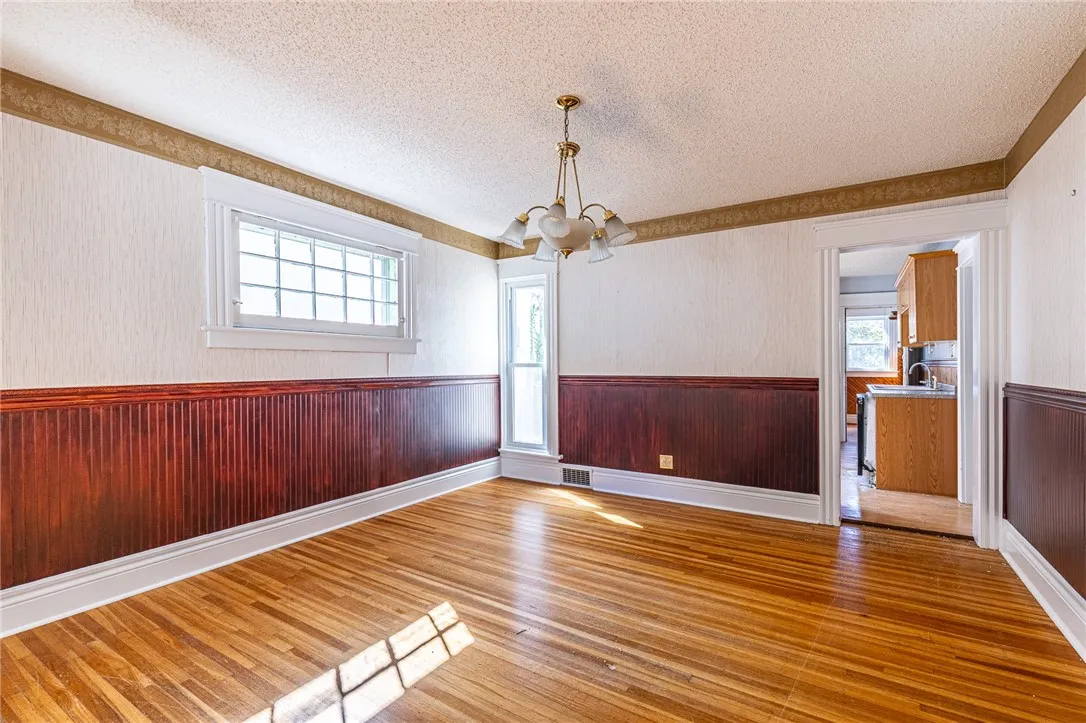 134 Richmond Avenue, Buffalo, New York 14222, Buffalo, New York 14222, 4 Bedroom Bedrooms, ,2 BathroomBathrooms,Residential,For Sale,134 Richmond Avenue, Buffalo, New York 14222,0,R1717696
