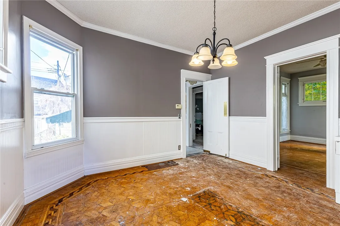 134 Richmond Avenue, Buffalo, New York 14222, Buffalo, New York 14222, 4 Bedroom Bedrooms, ,2 BathroomBathrooms,Residential,For Sale,134 Richmond Avenue, Buffalo, New York 14222,0,R1717696