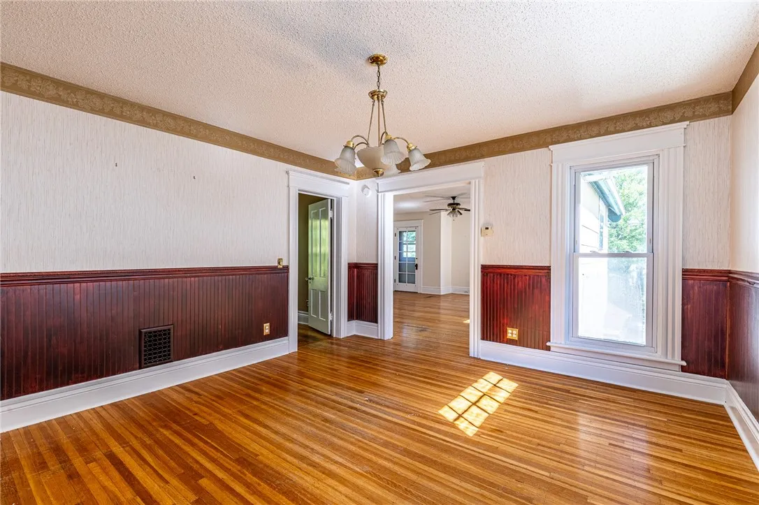 134 Richmond Avenue, Buffalo, New York 14222, Buffalo, New York 14222, 4 Bedroom Bedrooms, ,2 BathroomBathrooms,Residential,For Sale,134 Richmond Avenue, Buffalo, New York 14222,0,R1717696