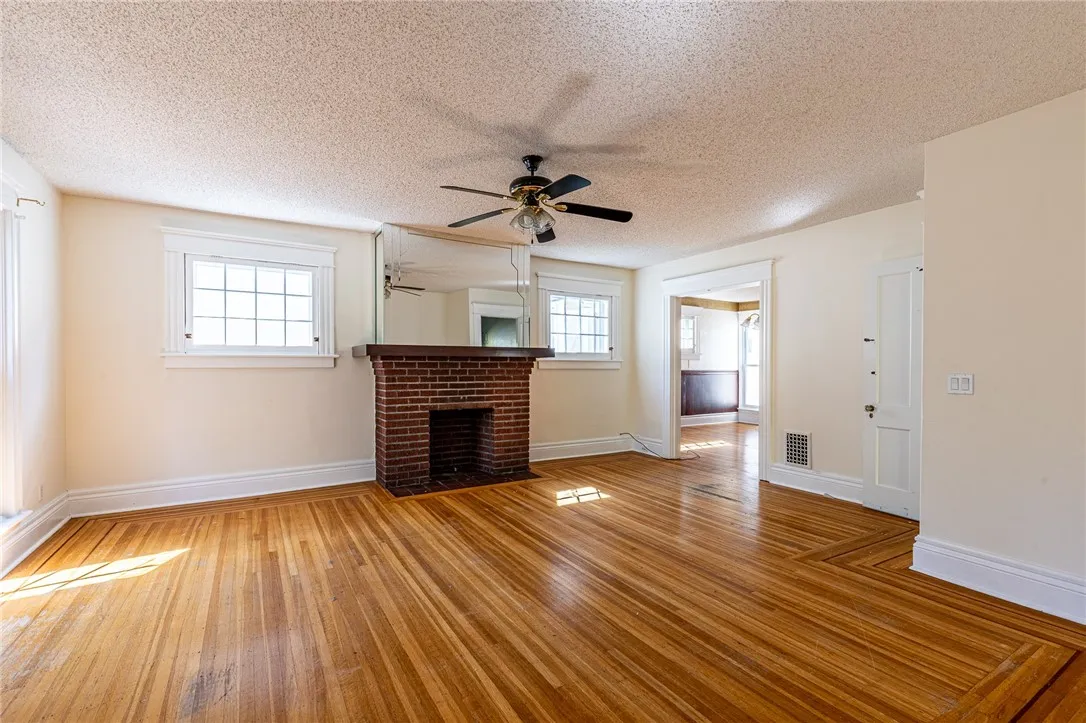 134 Richmond Avenue, Buffalo, New York 14222, Buffalo, New York 14222, 4 Bedroom Bedrooms, ,2 BathroomBathrooms,Residential,For Sale,134 Richmond Avenue, Buffalo, New York 14222,0,R1717696