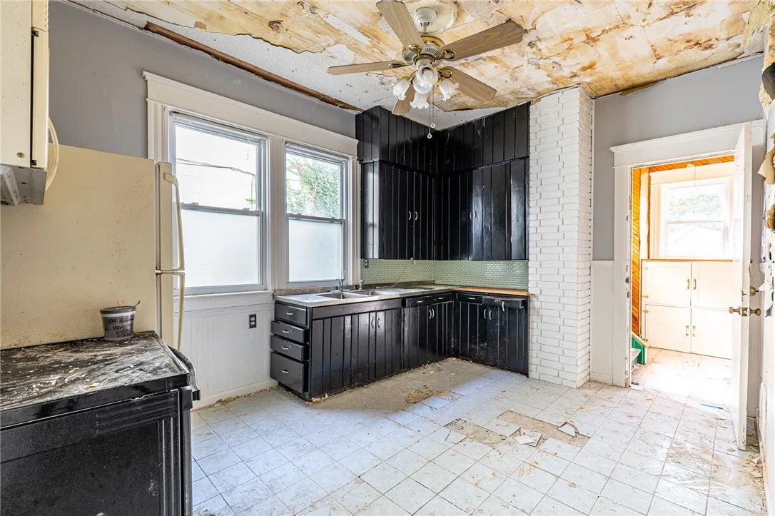 134 Richmond Avenue, Buffalo, New York 14222, Buffalo, New York 14222, 4 Bedroom Bedrooms, ,2 BathroomBathrooms,Residential,For Sale,134 Richmond Avenue, Buffalo, New York 14222,0,R1717696