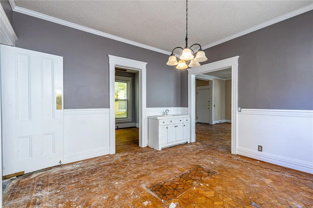 134 Richmond Avenue, Buffalo, New York 14222, Buffalo, New York 14222, 4 Bedroom Bedrooms, ,2 BathroomBathrooms,Residential,For Sale,134 Richmond Avenue, Buffalo, New York 14222,0,R1717696