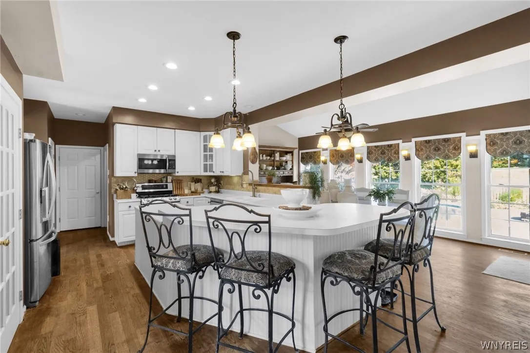 7256 Edgewater Circle, Pendleton, New York 14120, Pendleton, New York 14120, 6 Bedroom Bedrooms, 18 Room Rooms,3 BathroomBathrooms,Residential,For Sale,7256 Edgewater Circle, Pendleton, New York 14120,0,B1717810