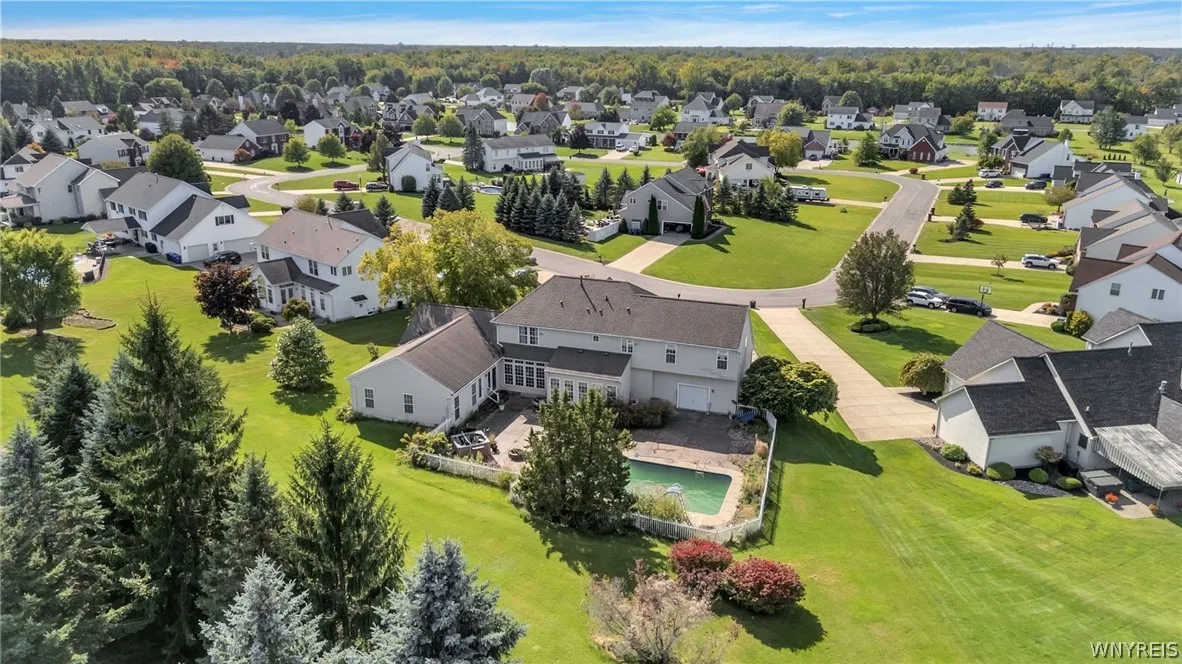 7256 Edgewater Circle, Pendleton, New York 14120, Pendleton, New York 14120, 6 Bedroom Bedrooms, 18 Room Rooms,3 BathroomBathrooms,Residential,For Sale,7256 Edgewater Circle, Pendleton, New York 14120,0,B1717810