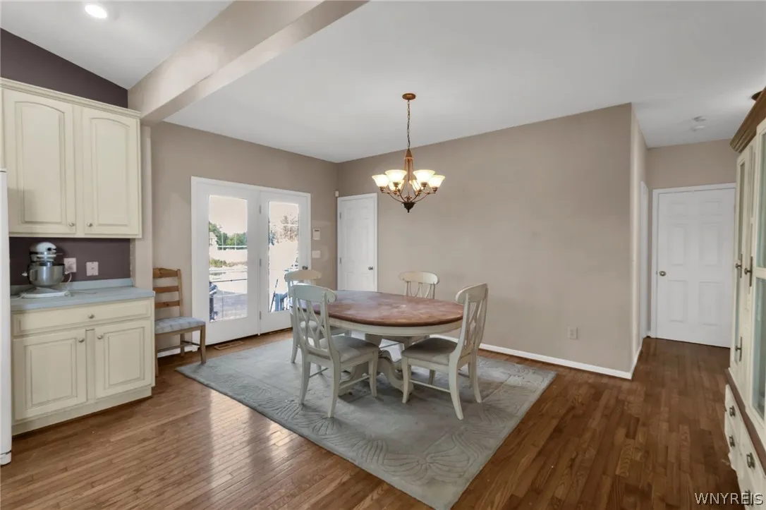 7256 Edgewater Circle, Pendleton, New York 14120, Pendleton, New York 14120, 6 Bedroom Bedrooms, 18 Room Rooms,3 BathroomBathrooms,Residential,For Sale,7256 Edgewater Circle, Pendleton, New York 14120,0,B1717810