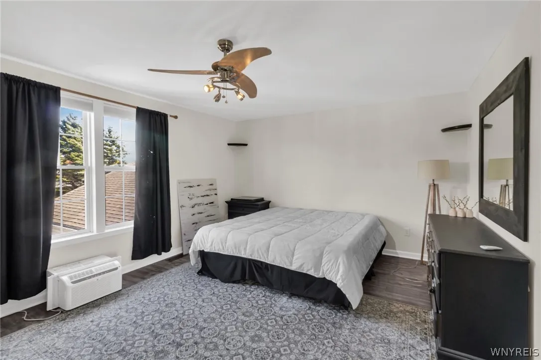 7256 Edgewater Circle, Pendleton, New York 14120, Pendleton, New York 14120, 6 Bedroom Bedrooms, 18 Room Rooms,3 BathroomBathrooms,Residential,For Sale,7256 Edgewater Circle, Pendleton, New York 14120,0,B1717810