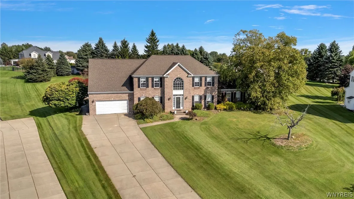 7256 Edgewater Circle, Pendleton, New York 14120, Pendleton, New York 14120, 6 Bedroom Bedrooms, 18 Room Rooms,3 BathroomBathrooms,Residential,For Sale,7256 Edgewater Circle, Pendleton, New York 14120,0,B1717810