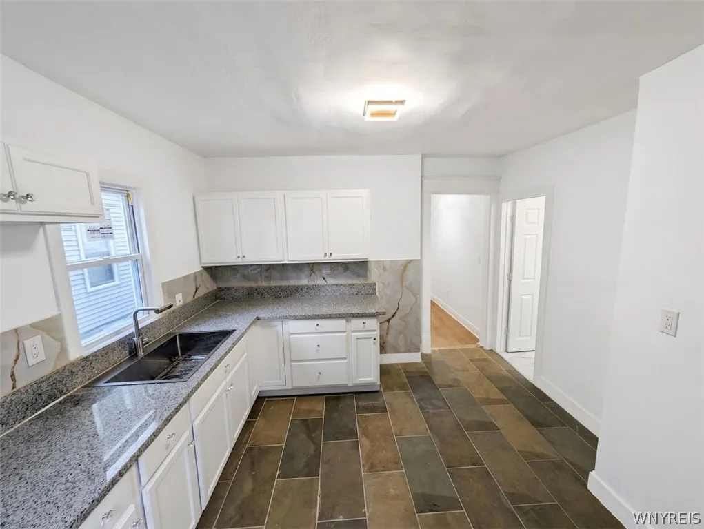 9 Alma Avenue, Buffalo, New York 14215, Buffalo, New York 14215, 5 Bedroom Bedrooms, ,2 BathroomBathrooms,Residential,For Sale,9 Alma Avenue, Buffalo, New York 14215,0,B1717554