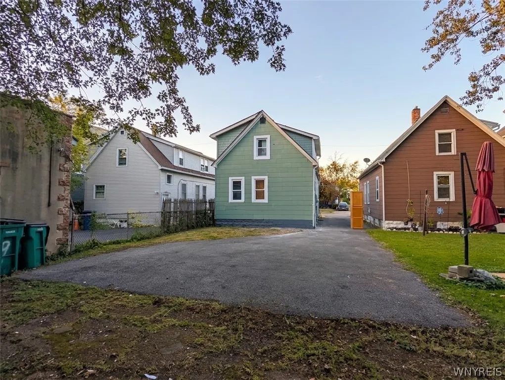 9 Alma Avenue, Buffalo, New York 14215, Buffalo, New York 14215, 5 Bedroom Bedrooms, ,2 BathroomBathrooms,Residential,For Sale,9 Alma Avenue, Buffalo, New York 14215,0,B1717554