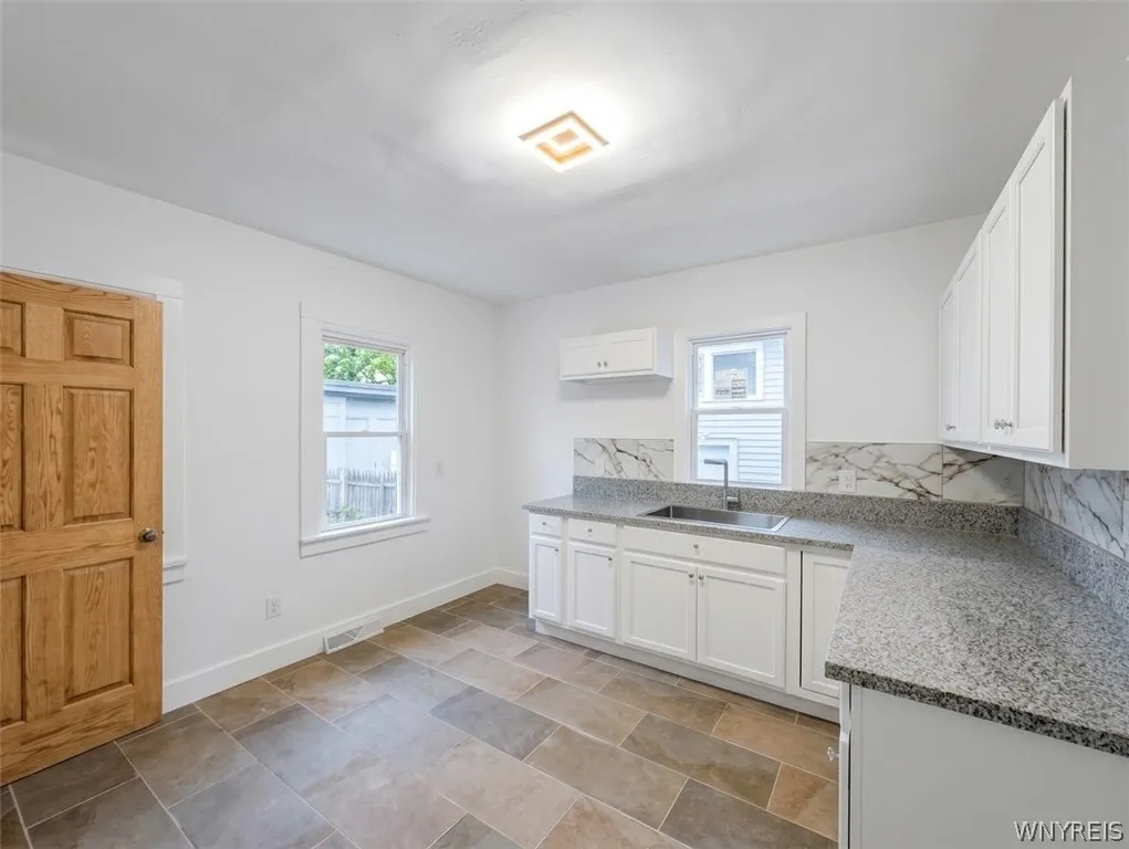 9 Alma Avenue, Buffalo, New York 14215, Buffalo, New York 14215, 5 Bedroom Bedrooms, ,2 BathroomBathrooms,Residential,For Sale,9 Alma Avenue, Buffalo, New York 14215,0,B1717554