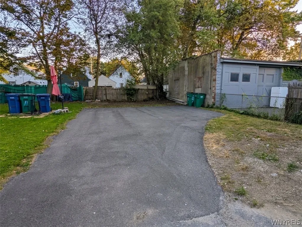 9 Alma Avenue, Buffalo, New York 14215, Buffalo, New York 14215, 5 Bedroom Bedrooms, ,2 BathroomBathrooms,Residential,For Sale,9 Alma Avenue, Buffalo, New York 14215,0,B1717554