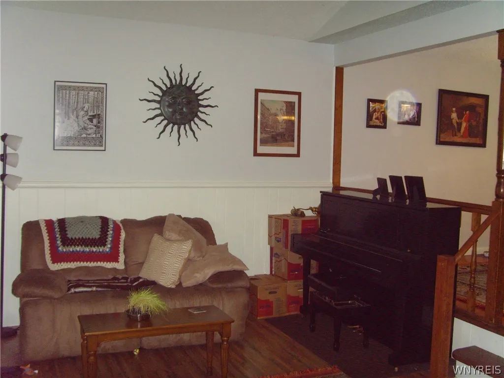 4224 California Road, Orchard Park, New York 14127, Orchard Park, New York 14127, 3 Bedroom Bedrooms, 5 Room Rooms,2 BathroomBathrooms,Residential Lease,For Rent,4224 California Road, Orchard Park, New York 14127,0,B1718248
