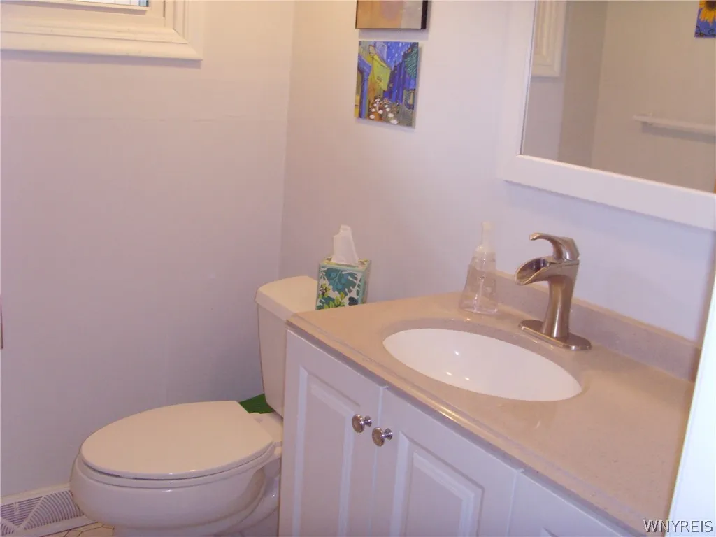 4224 California Road, Orchard Park, New York 14127, Orchard Park, New York 14127, 3 Bedroom Bedrooms, 5 Room Rooms,2 BathroomBathrooms,Residential Lease,For Rent,4224 California Road, Orchard Park, New York 14127,0,B1718248