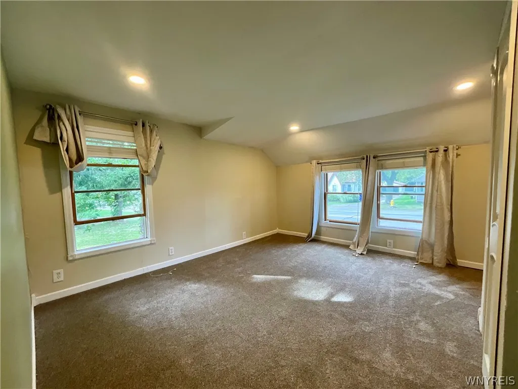 5427 Berg Road, Orchard Park, New York 14218, Orchard Park, New York 14218, 4 Bedroom Bedrooms, 7 Room Rooms,1 BathroomBathrooms,Residential,For Sale,5427 Berg Road, Orchard Park, New York 14218,0,B1718181