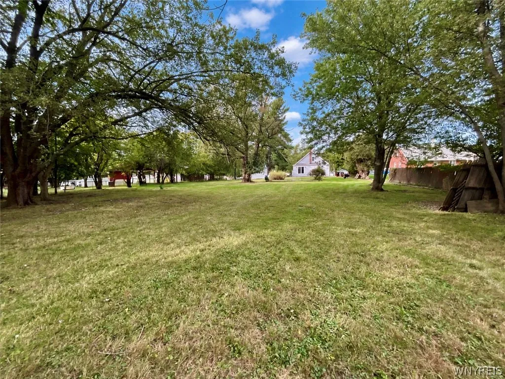 5427 Berg Road, Orchard Park, New York 14218, Orchard Park, New York 14218, 4 Bedroom Bedrooms, 7 Room Rooms,1 BathroomBathrooms,Residential,For Sale,5427 Berg Road, Orchard Park, New York 14218,0,B1718181