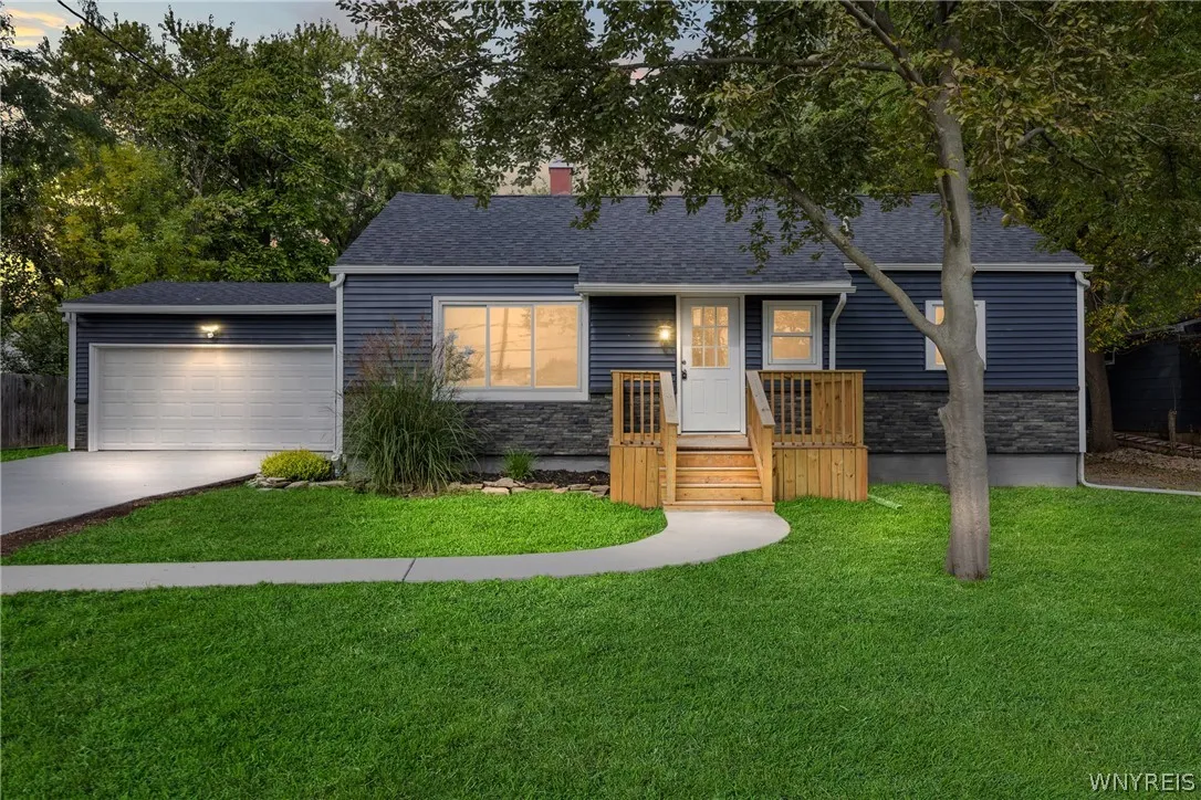 180 Summit Avenue, Orchard Park, New York 14127, Orchard Park, New York 14127, 3 Bedroom Bedrooms, 5 Room Rooms,1 BathroomBathrooms,Residential,For Sale,180 Summit Avenue, Orchard Park, New York 14127,0,B1718358