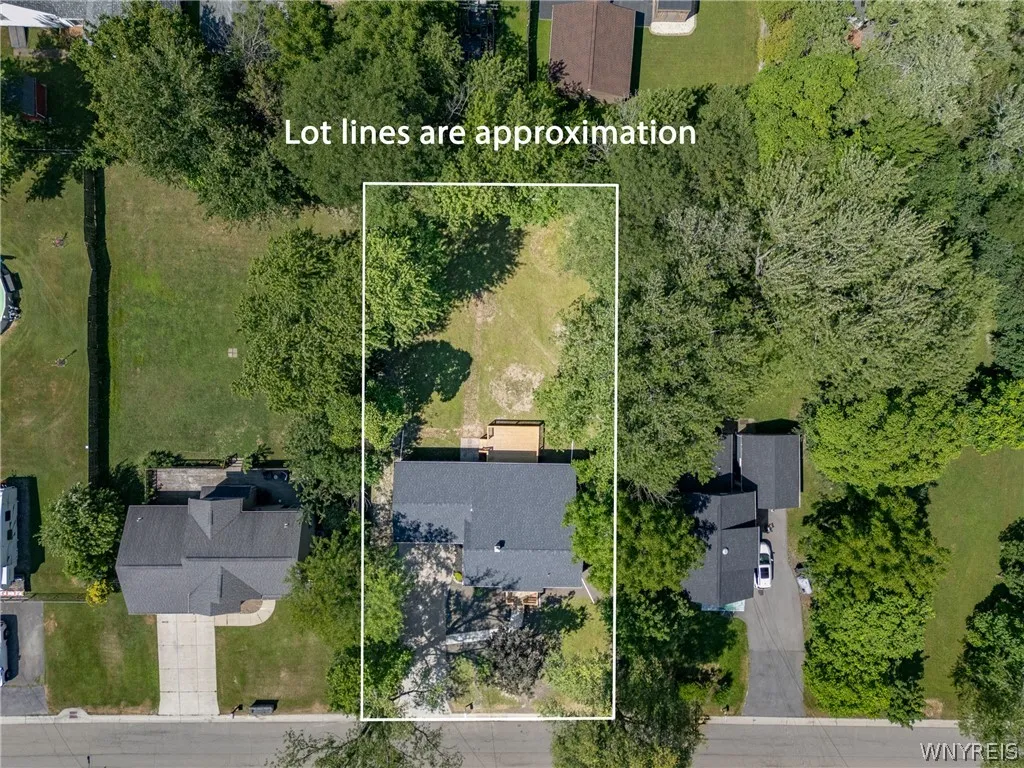 180 Summit Avenue, Orchard Park, New York 14127, Orchard Park, New York 14127, 3 Bedroom Bedrooms, 5 Room Rooms,1 BathroomBathrooms,Residential,For Sale,180 Summit Avenue, Orchard Park, New York 14127,0,B1718358
