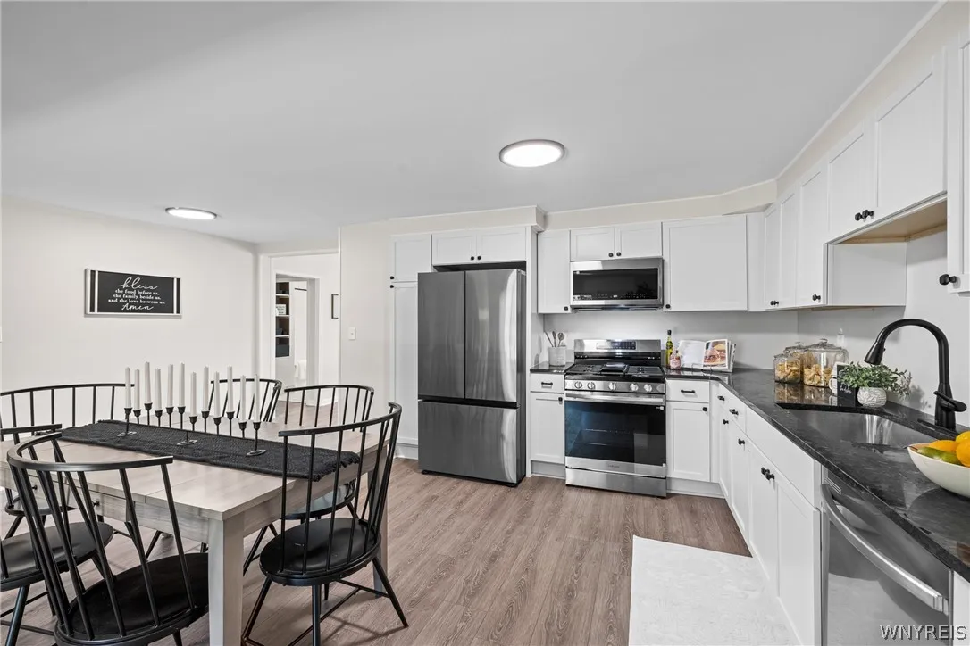 180 Summit Avenue, Orchard Park, New York 14127, Orchard Park, New York 14127, 3 Bedroom Bedrooms, 5 Room Rooms,1 BathroomBathrooms,Residential,For Sale,180 Summit Avenue, Orchard Park, New York 14127,0,B1718358