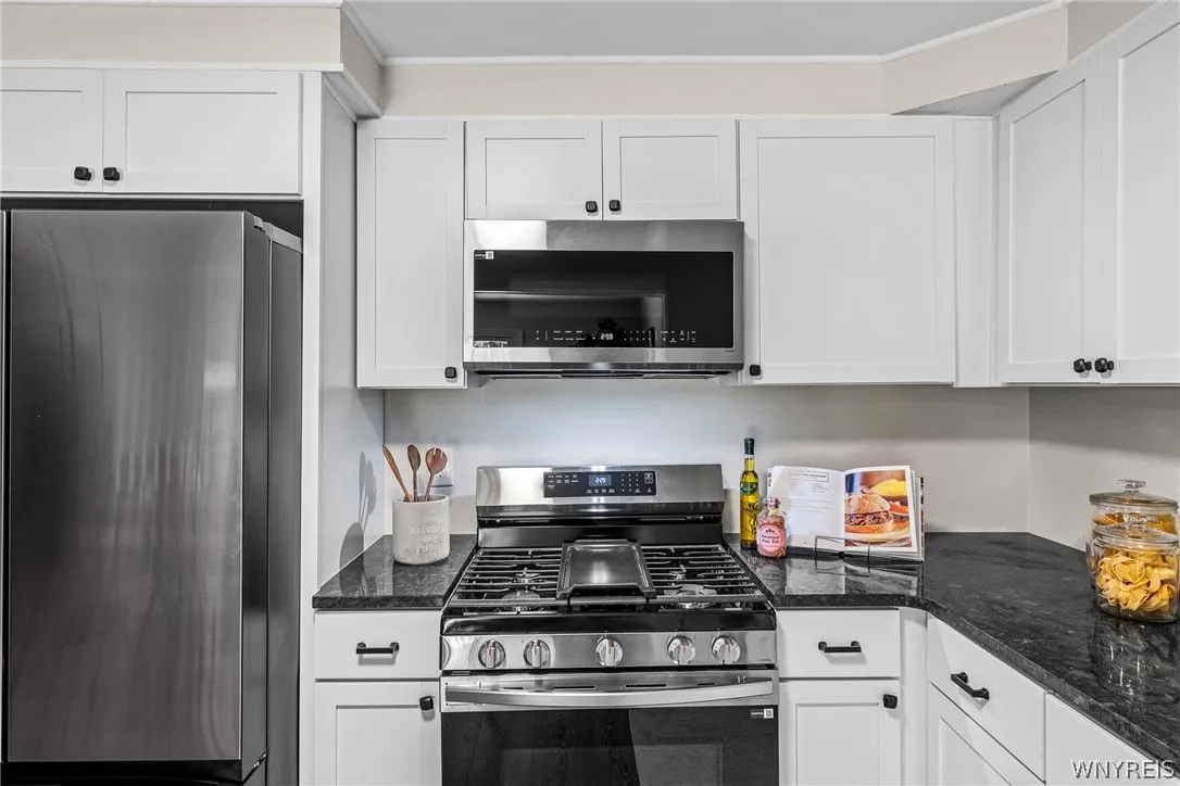 180 Summit Avenue, Orchard Park, New York 14127, Orchard Park, New York 14127, 3 Bedroom Bedrooms, 5 Room Rooms,1 BathroomBathrooms,Residential,For Sale,180 Summit Avenue, Orchard Park, New York 14127,0,B1718358