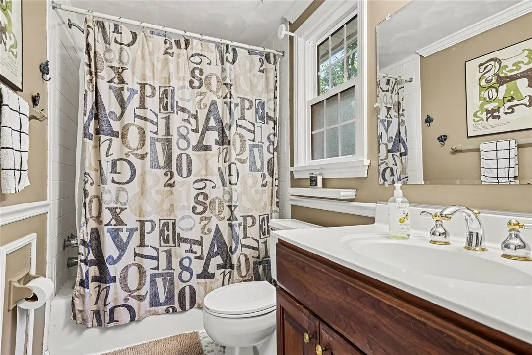 primary bathroom ensuite