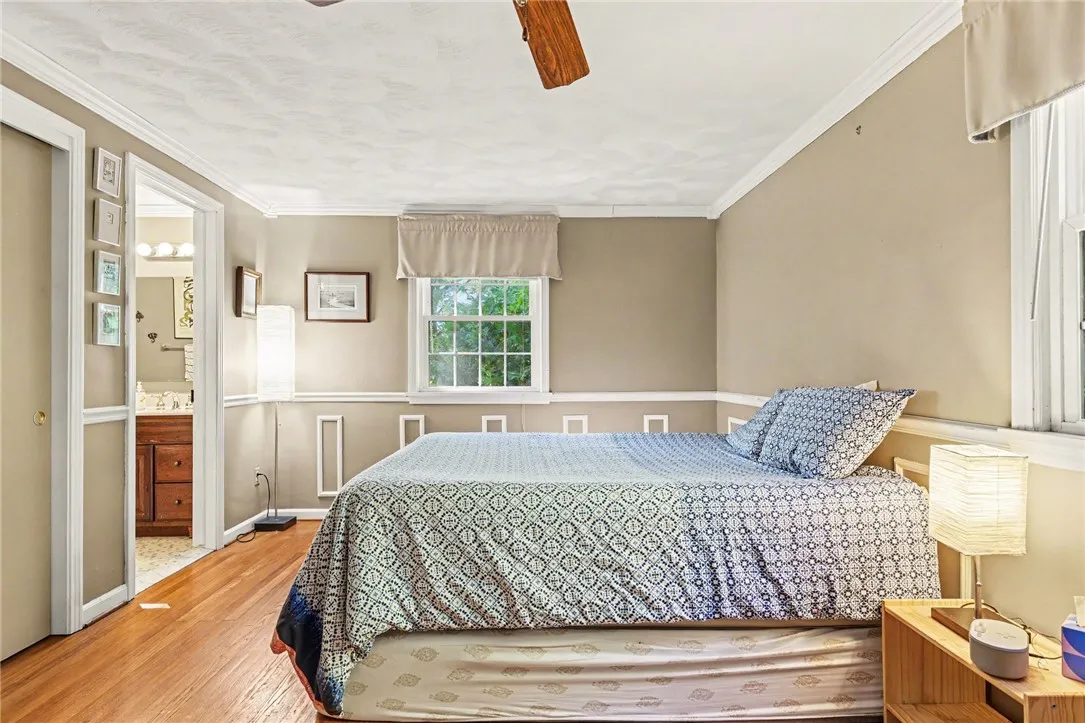 primary bedroom with ensuite