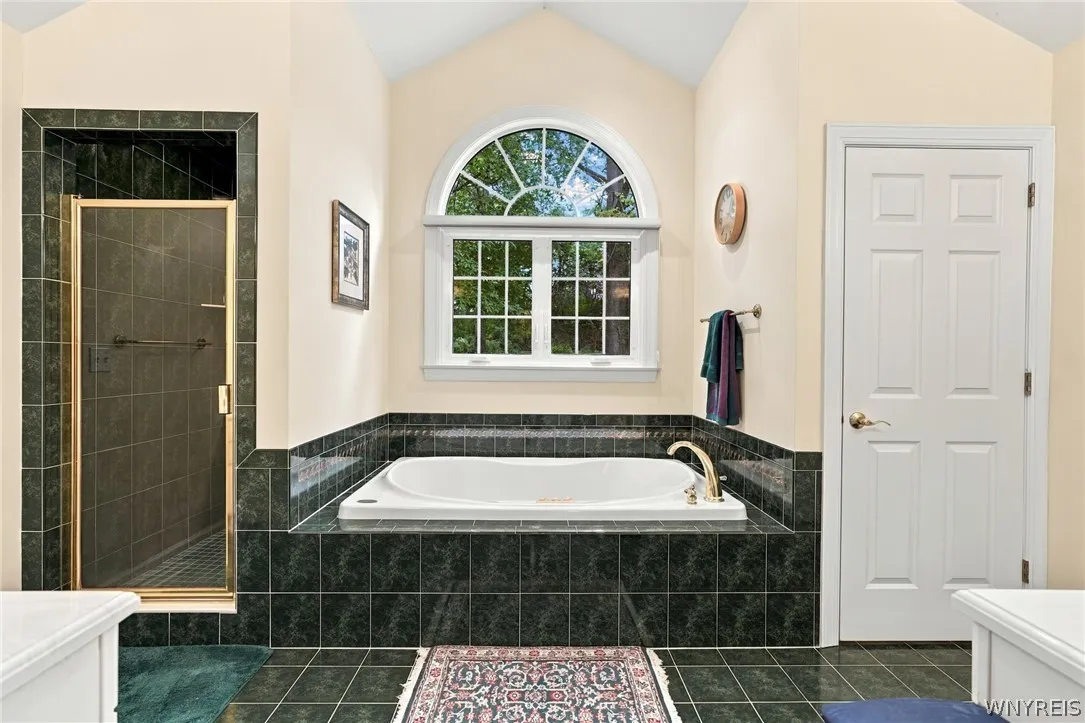 29 Deer, Orchard Park, New York 14127, Orchard Park, New York 14127, 5 Bedroom Bedrooms, 12 Room Rooms,4 BathroomBathrooms,Residential,For Sale,29 Deer, Orchard Park, New York 14127,0,B1718509