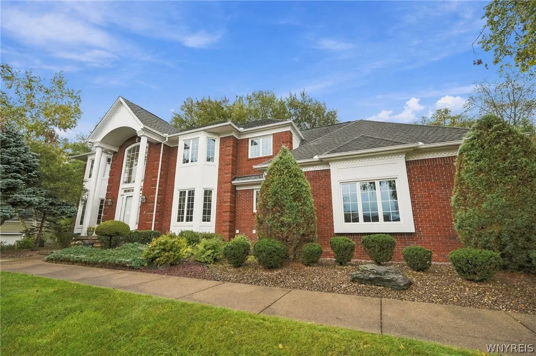 29 Deer, Orchard Park, New York 14127, Orchard Park, New York 14127, 5 Bedroom Bedrooms, 12 Room Rooms,4 BathroomBathrooms,Residential,For Sale,29 Deer, Orchard Park, New York 14127,0,B1718509