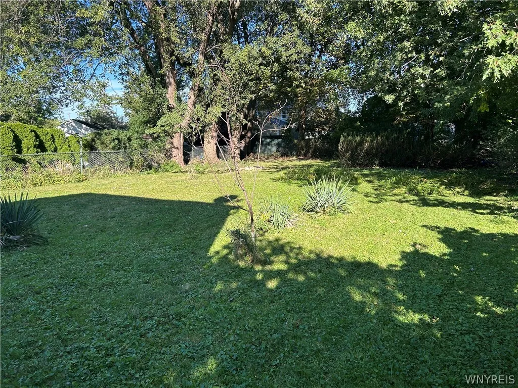 245 N Ellicott Street, Amherst, New York 14221, Amherst, New York 14221, 3 Bedroom Bedrooms, 7 Room Rooms,2 BathroomBathrooms,Residential,For Sale,245 N Ellicott Street, Amherst, New York 14221,0,B1717944