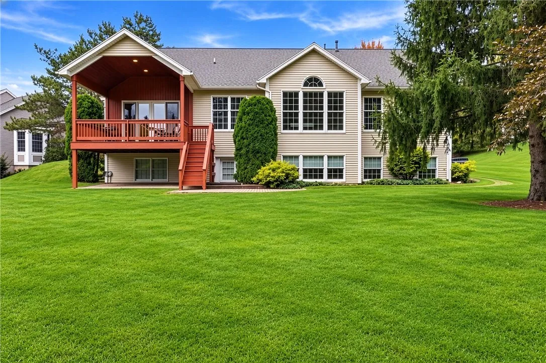 2 Oakfield Way, Pittsford, New York 14534, Pittsford, New York 14534, 2 Bedroom Bedrooms, 6 Room Rooms,3 BathroomBathrooms,Residential,For Sale,2 Oakfield Way, Pittsford, New York 14534,0,R1718530