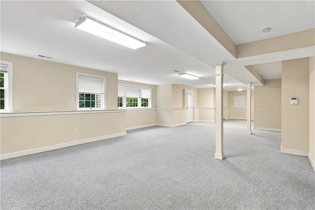 2 Oakfield Way, Pittsford, New York 14534, Pittsford, New York 14534, 2 Bedroom Bedrooms, 6 Room Rooms,3 BathroomBathrooms,Residential,For Sale,2 Oakfield Way, Pittsford, New York 14534,0,R1718530