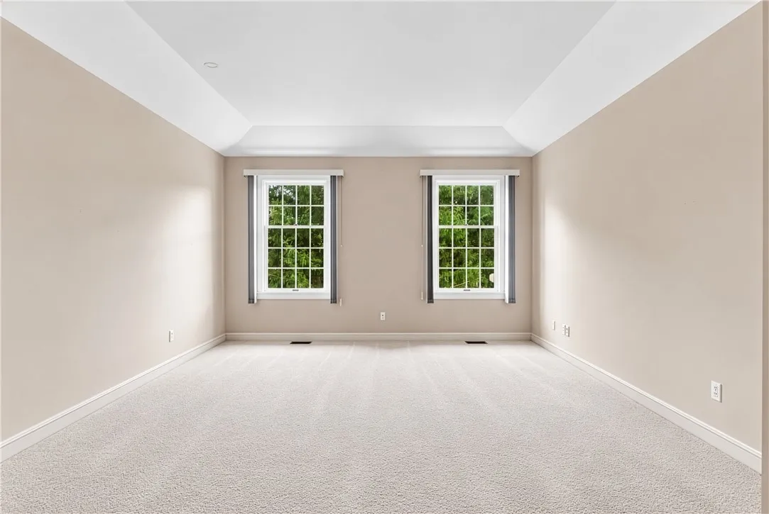 2 Oakfield Way, Pittsford, New York 14534, Pittsford, New York 14534, 2 Bedroom Bedrooms, 6 Room Rooms,3 BathroomBathrooms,Residential,For Sale,2 Oakfield Way, Pittsford, New York 14534,0,R1718530