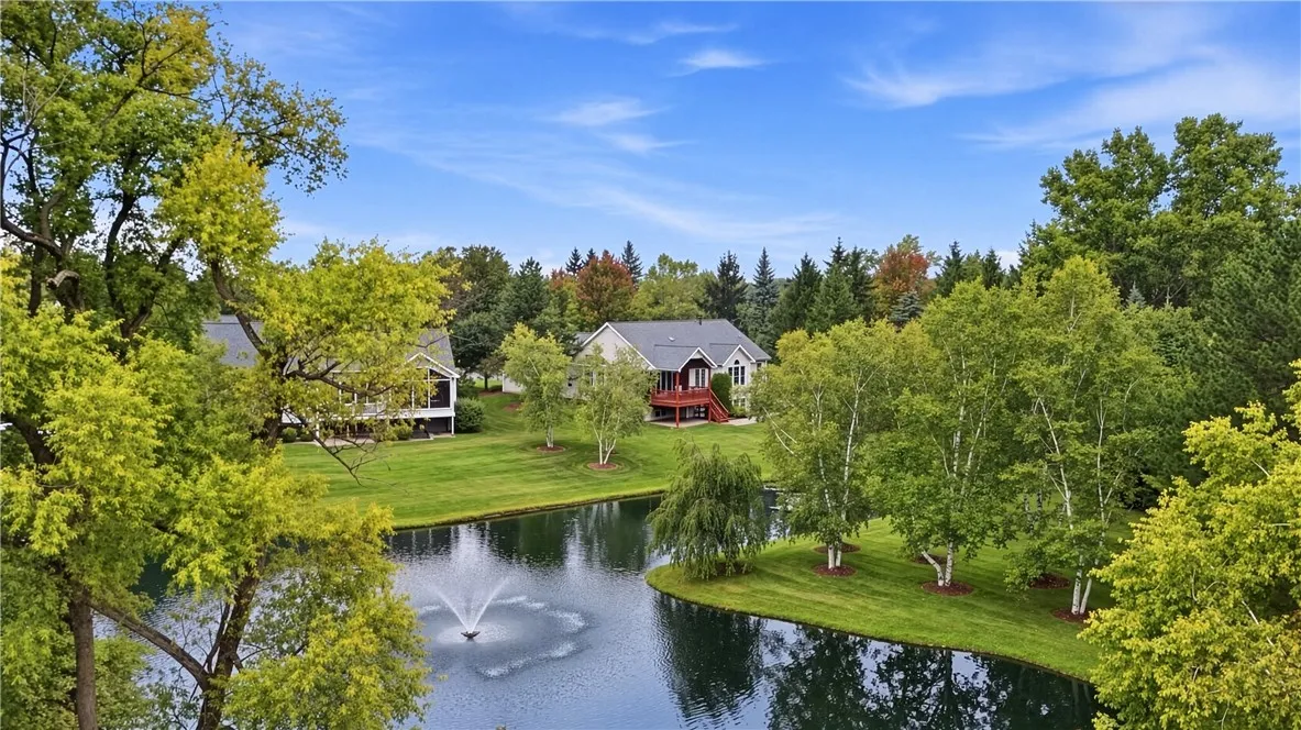2 Oakfield Way, Pittsford, New York 14534, Pittsford, New York 14534, 2 Bedroom Bedrooms, 6 Room Rooms,3 BathroomBathrooms,Residential,For Sale,2 Oakfield Way, Pittsford, New York 14534,0,R1718530