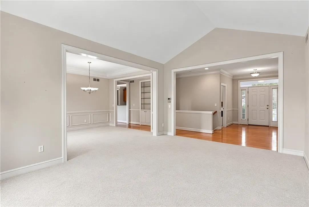 2 Oakfield Way, Pittsford, New York 14534, Pittsford, New York 14534, 2 Bedroom Bedrooms, 6 Room Rooms,3 BathroomBathrooms,Residential,For Sale,2 Oakfield Way, Pittsford, New York 14534,0,R1718530