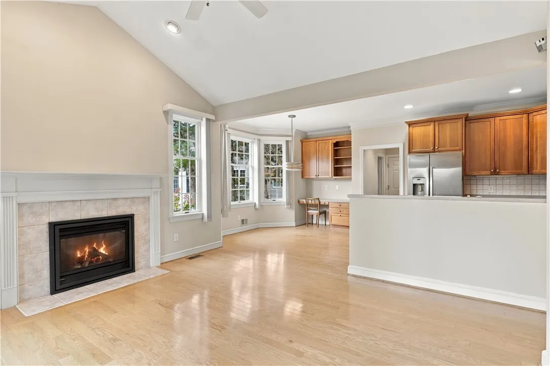 2 Oakfield Way, Pittsford, New York 14534, Pittsford, New York 14534, 2 Bedroom Bedrooms, 6 Room Rooms,3 BathroomBathrooms,Residential,For Sale,2 Oakfield Way, Pittsford, New York 14534,0,R1718530