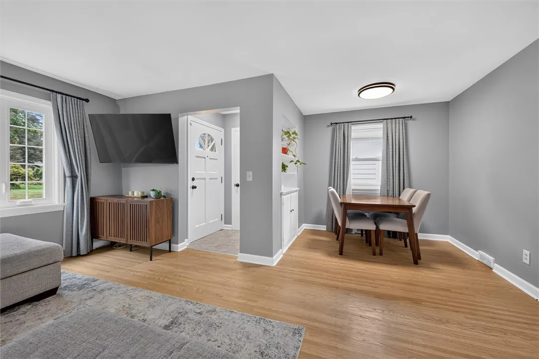 200 Winstead Road, Rochester, New York 14609, Rochester, New York 14609, 3 Bedroom Bedrooms, 5 Room Rooms,1 BathroomBathrooms,Residential,For Sale,200 Winstead Road, Rochester, New York 14609,0,R1718566