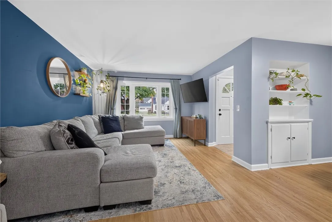 200 Winstead Road, Rochester, New York 14609, Rochester, New York 14609, 3 Bedroom Bedrooms, 5 Room Rooms,1 BathroomBathrooms,Residential,For Sale,200 Winstead Road, Rochester, New York 14609,0,R1718566