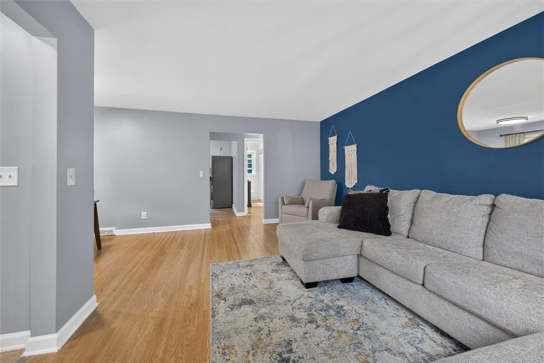 200 Winstead Road, Rochester, New York 14609, Rochester, New York 14609, 3 Bedroom Bedrooms, 5 Room Rooms,1 BathroomBathrooms,Residential,For Sale,200 Winstead Road, Rochester, New York 14609,0,R1718566