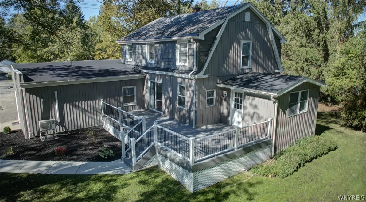 7501 Seneca Street, Elma, New York 14052, Elma, New York 14052, 3 Bedroom Bedrooms, 10 Room Rooms,2 BathroomBathrooms,Residential,For Sale,7501 Seneca Street, Elma, New York 14052,0,B1718512