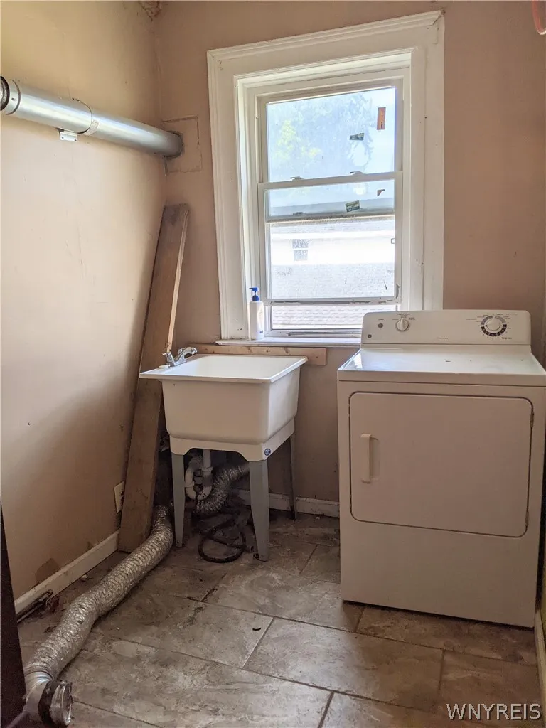 128 Chenango Street, Buffalo, New York 14213, Buffalo, New York 14213, 4 Bedroom Bedrooms, ,3 BathroomBathrooms,Residential,For Sale,128 Chenango Street, Buffalo, New York 14213,0,B1718355