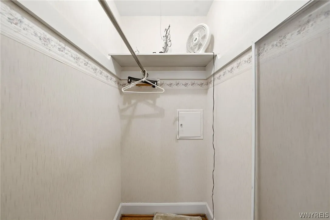 64 Grosvenor Road, Tonawanda, New York 14223, Tonawanda, New York 14223, 4 Bedroom Bedrooms, 10 Room Rooms,1 BathroomBathrooms,Residential,For Sale,64 Grosvenor Road, Tonawanda, New York 14223,0,B1718583