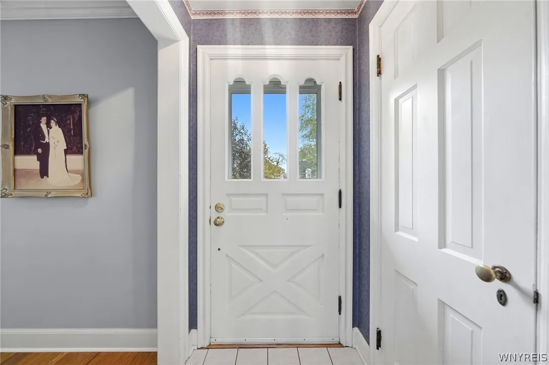 64 Grosvenor Road, Tonawanda, New York 14223, Tonawanda, New York 14223, 4 Bedroom Bedrooms, 10 Room Rooms,1 BathroomBathrooms,Residential,For Sale,64 Grosvenor Road, Tonawanda, New York 14223,0,B1718583