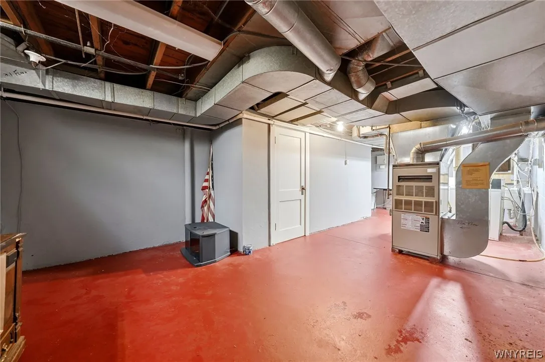 64 Grosvenor Road, Tonawanda, New York 14223, Tonawanda, New York 14223, 4 Bedroom Bedrooms, 10 Room Rooms,1 BathroomBathrooms,Residential,For Sale,64 Grosvenor Road, Tonawanda, New York 14223,0,B1718583