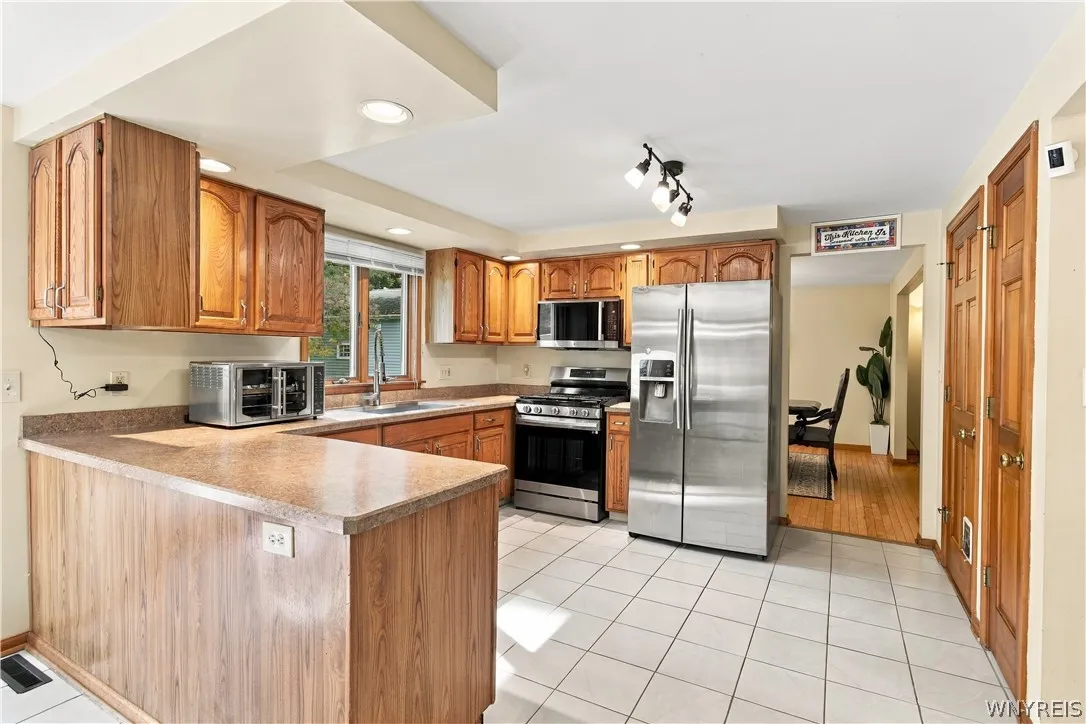 8877 Greiner Road, Clarence, New York 14031, Clarence, New York 14031, 4 Bedroom Bedrooms, 8 Room Rooms,3 BathroomBathrooms,Residential,For Sale,8877 Greiner Road, Clarence, New York 14031,0,B1718673