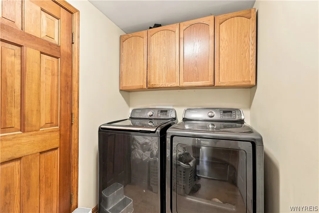 8877 Greiner Road, Clarence, New York 14031, Clarence, New York 14031, 4 Bedroom Bedrooms, 8 Room Rooms,3 BathroomBathrooms,Residential,For Sale,8877 Greiner Road, Clarence, New York 14031,0,B1718673