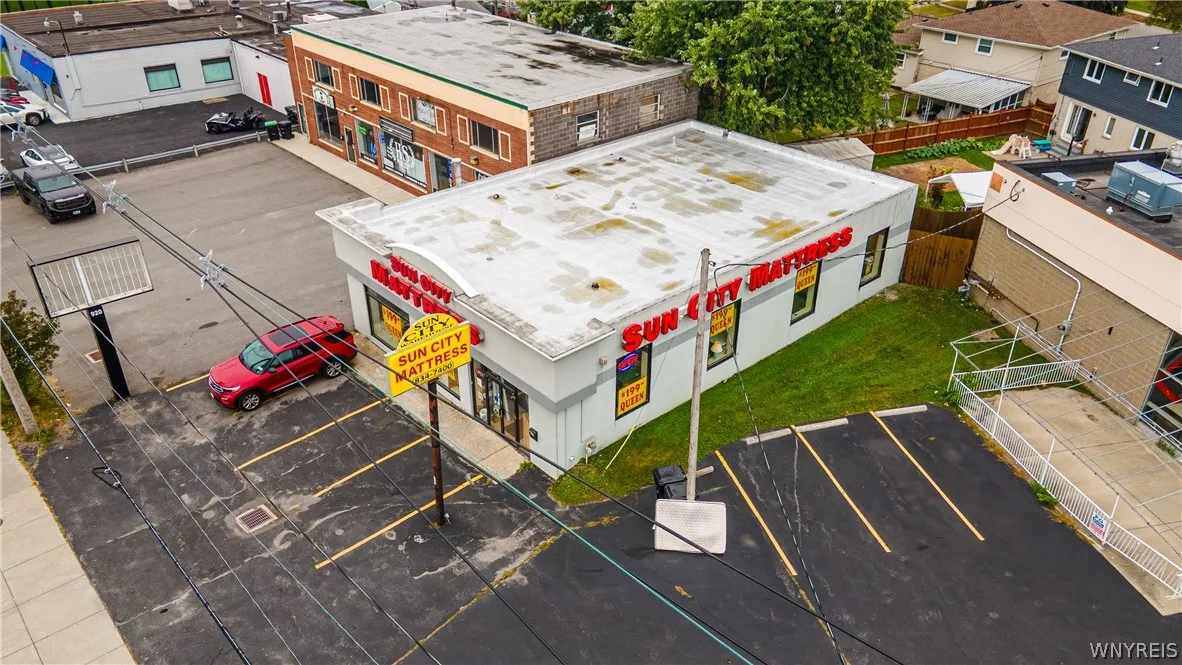 926 Niagara Falls Boulevard, Tonawanda, New York 1, Tonawanda, New York 14223, ,Commercial Sale,For Sale,926 Niagara Falls Boulevard, Tonawanda, New York 1,0,B1718812