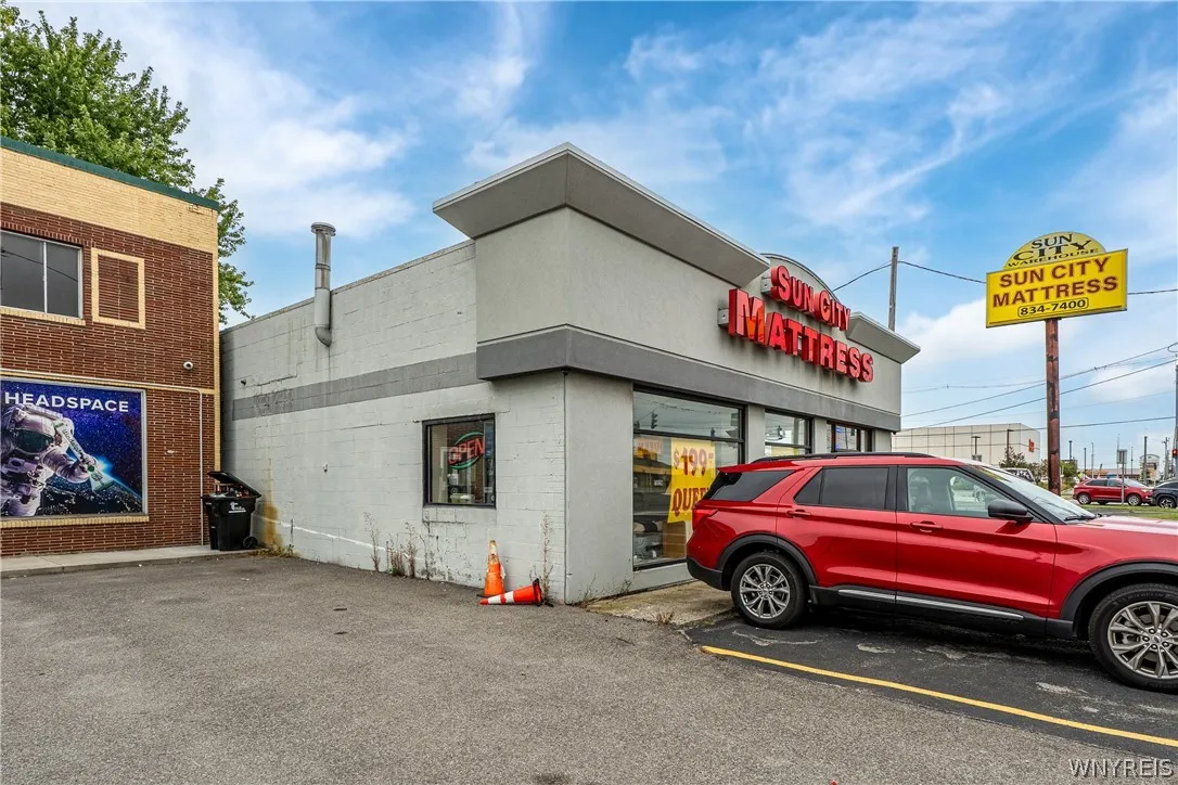 926 Niagara Falls Boulevard, Tonawanda, New York 1, Tonawanda, New York 14223, ,Commercial Sale,For Sale,926 Niagara Falls Boulevard, Tonawanda, New York 1,0,B1718812