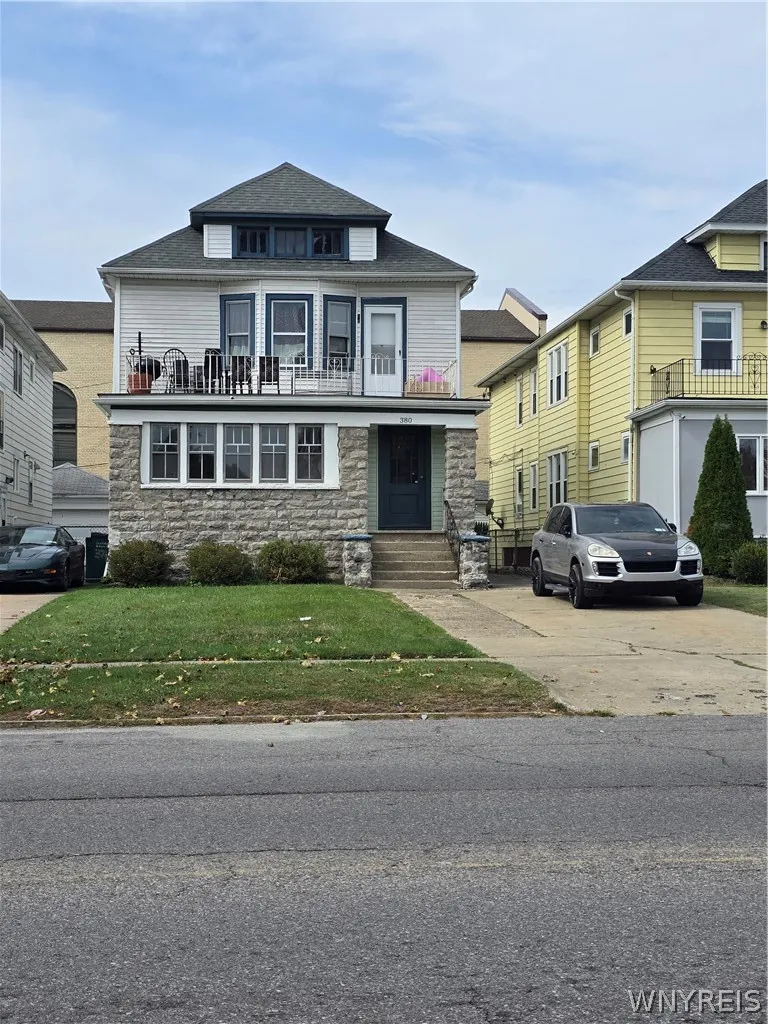 380 Colvin Avenue, Buffalo, New York 14216, Buffalo, New York 14216, 3 Bedroom Bedrooms, 6 Room Rooms,1 BathroomBathrooms,Residential Lease,For Rent,380 Colvin Avenue, Buffalo, New York 14216,0,B1718764